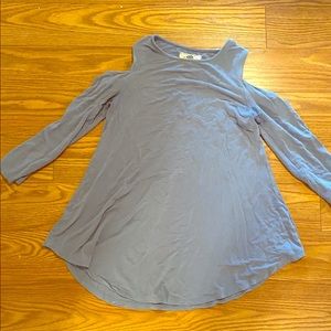 Cold shoulder top